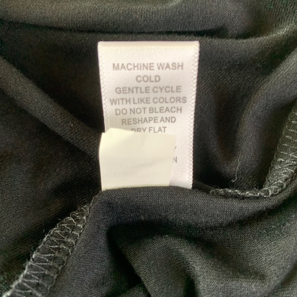 Cable & Gauge Short Sleeve Embroidered scoop neck Small NWT - Picture 8 of 9